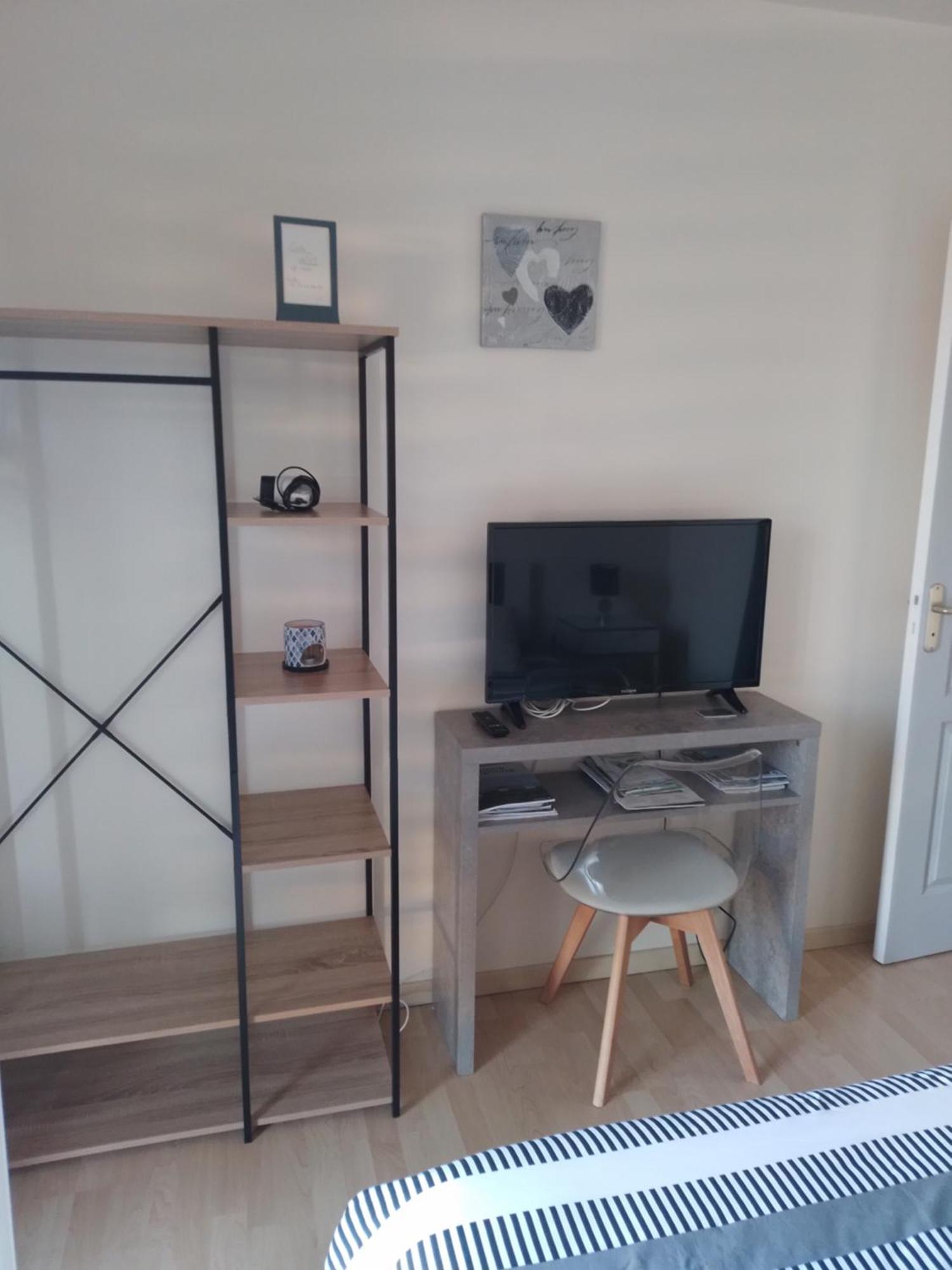 Chambre Agreable Au Calme Saint-Hilaire-Petitville Luaran gambar