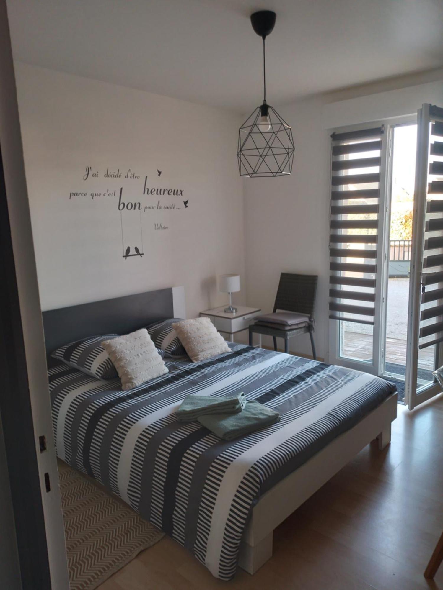 Chambre Agreable Au Calme Saint-Hilaire-Petitville Luaran gambar
